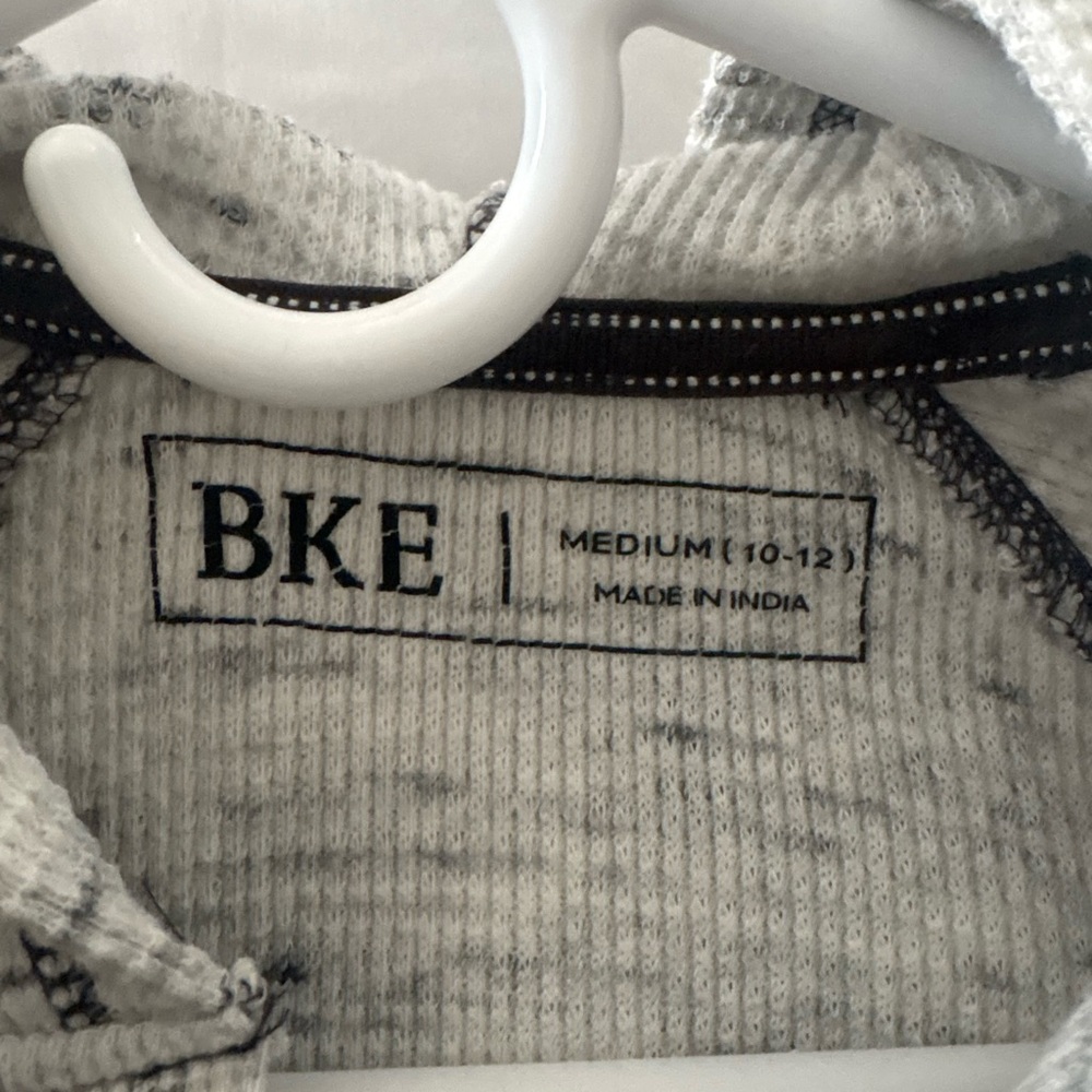 BKE Light Gray Textured Knit Top